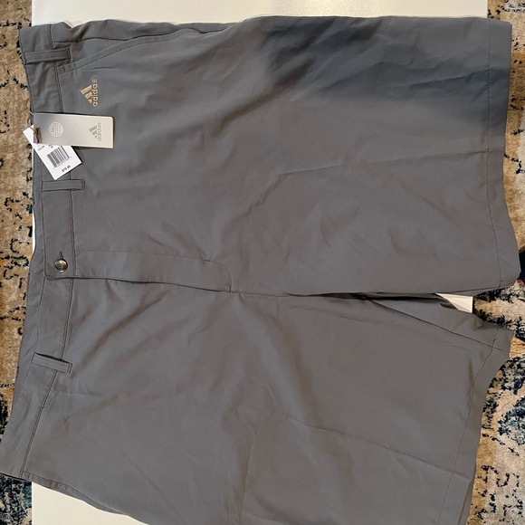 NWT Adidas Gray Golf Shorts Waist 50 - Picture 1 of 5